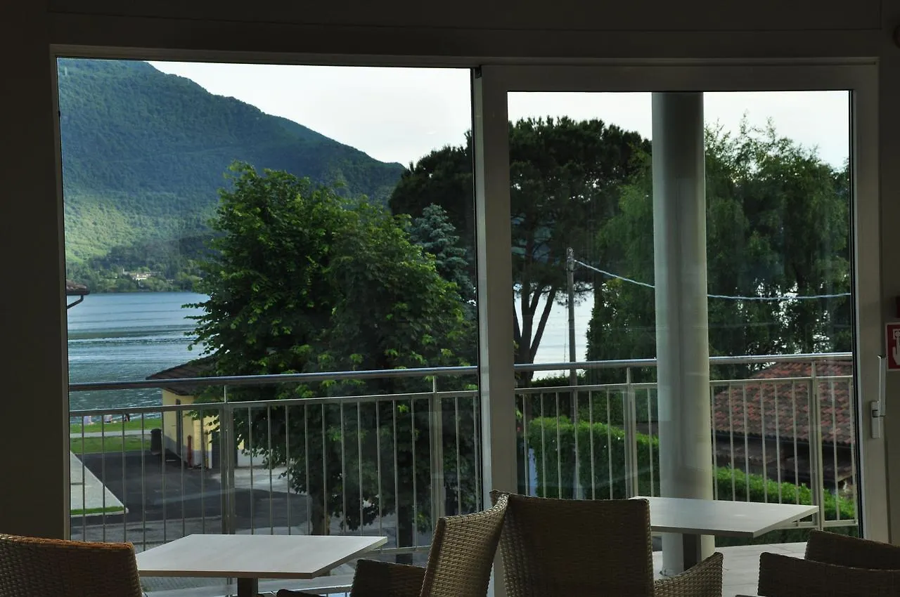 Hotel Vischi Domaso 3*,  Italy