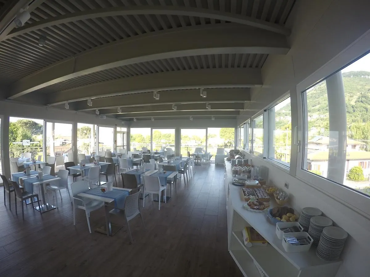 Hotel Vischi Domaso 3*,